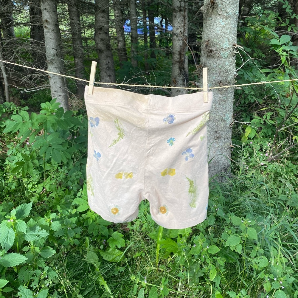 Blush pink eco dyed floral shorts - Picture 2 of 2